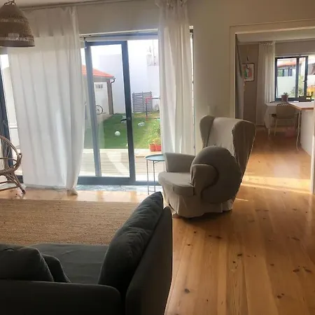 Casa Sol E Mar - Family Holiday home Silveira (Lisbon)